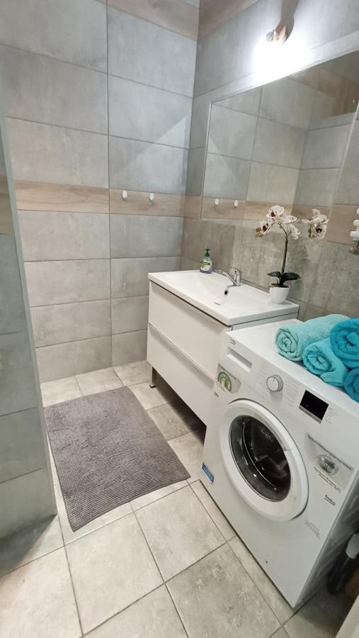 Apartament Na Kruczej Lubiń Exterior foto